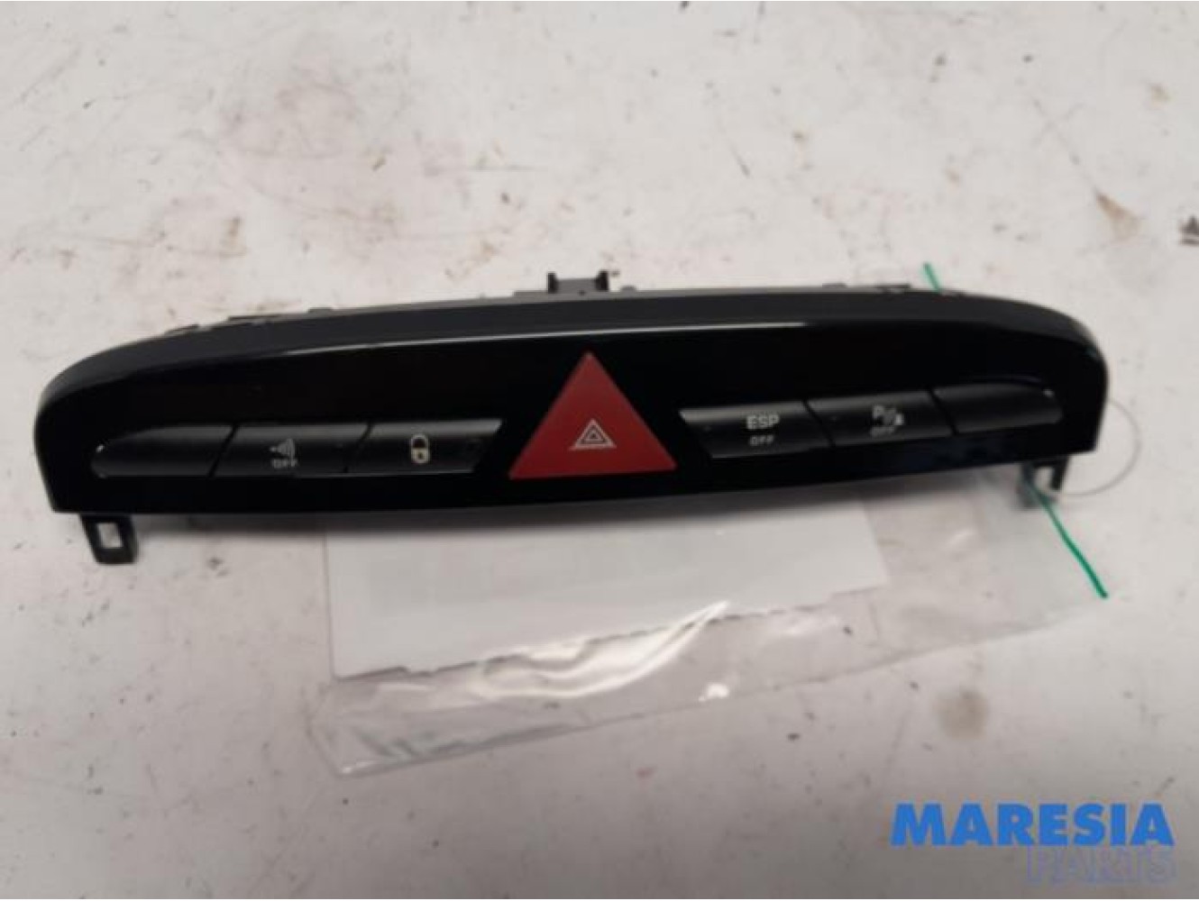Peugeot - 308 - Panic lighting switch