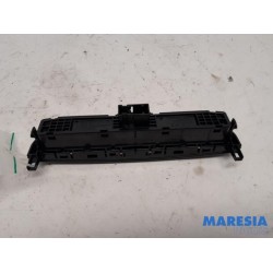 Peugeot - 308 - Panic lighting switch