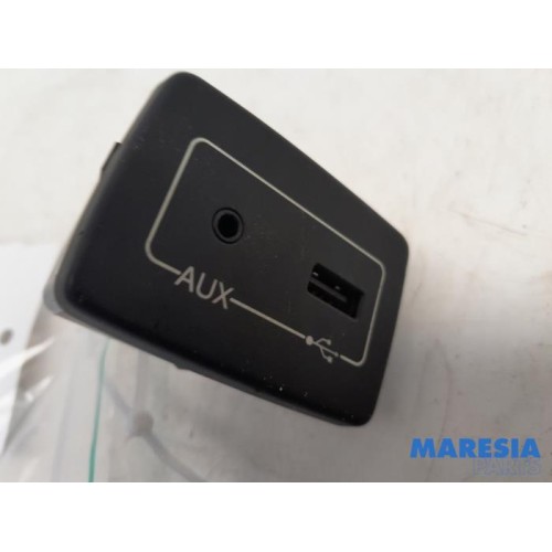Fiat - Ducato - AUX / USB connection