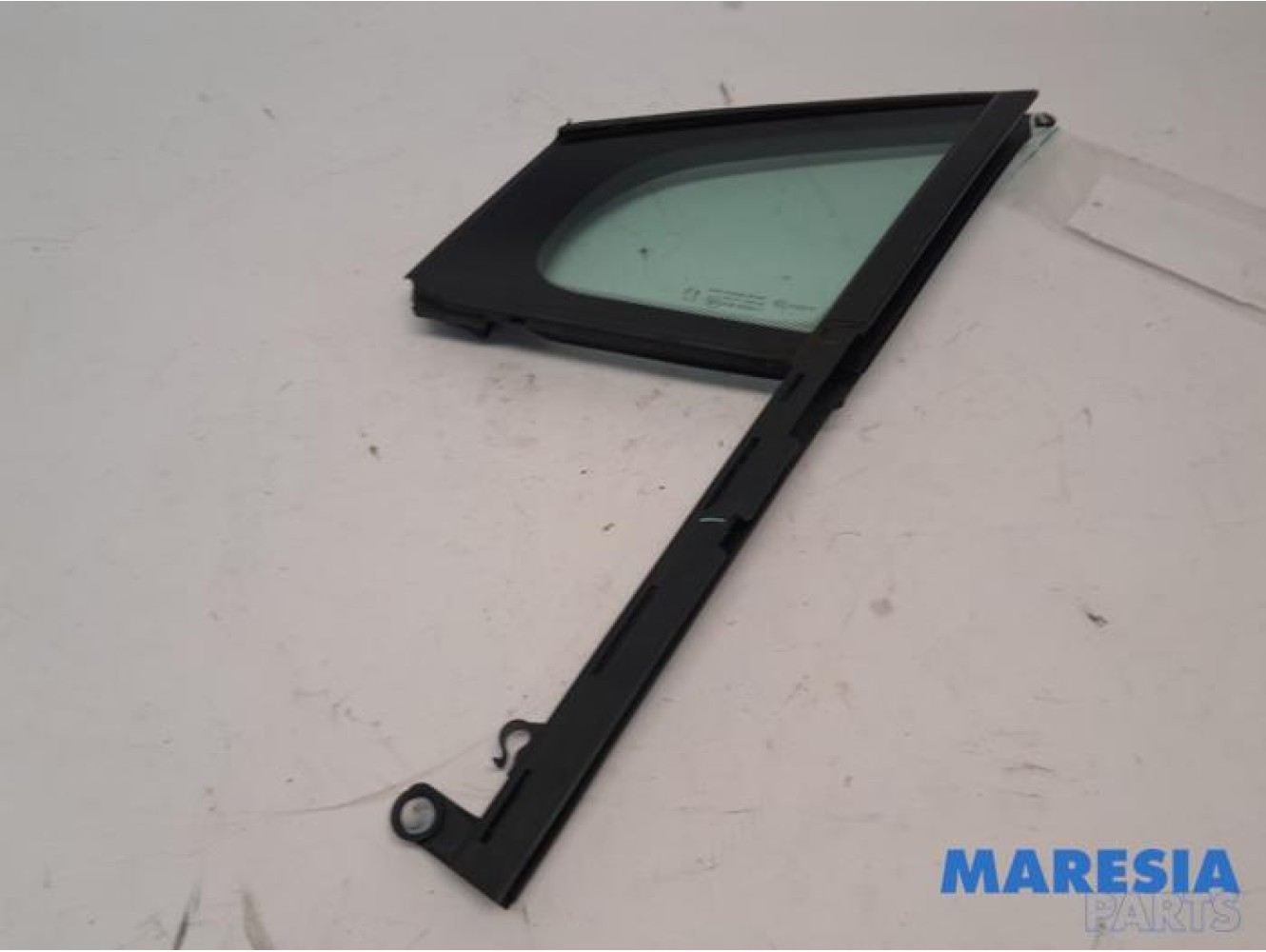 Peugeot - 3008 - Dreieckfenster links vorne