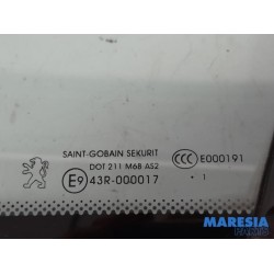 Peugeot - 3008 - Dreieckfenster links vorne
