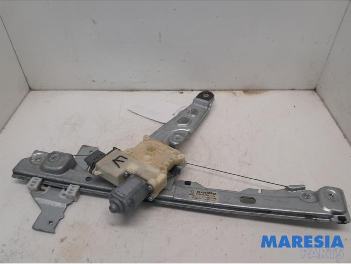 Peugeot - 3008 - Window mechanism 4-door, front left