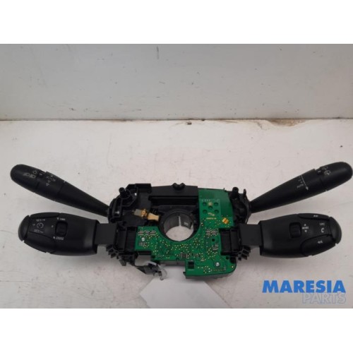 Peugeot - 3008 - Steering column stalk