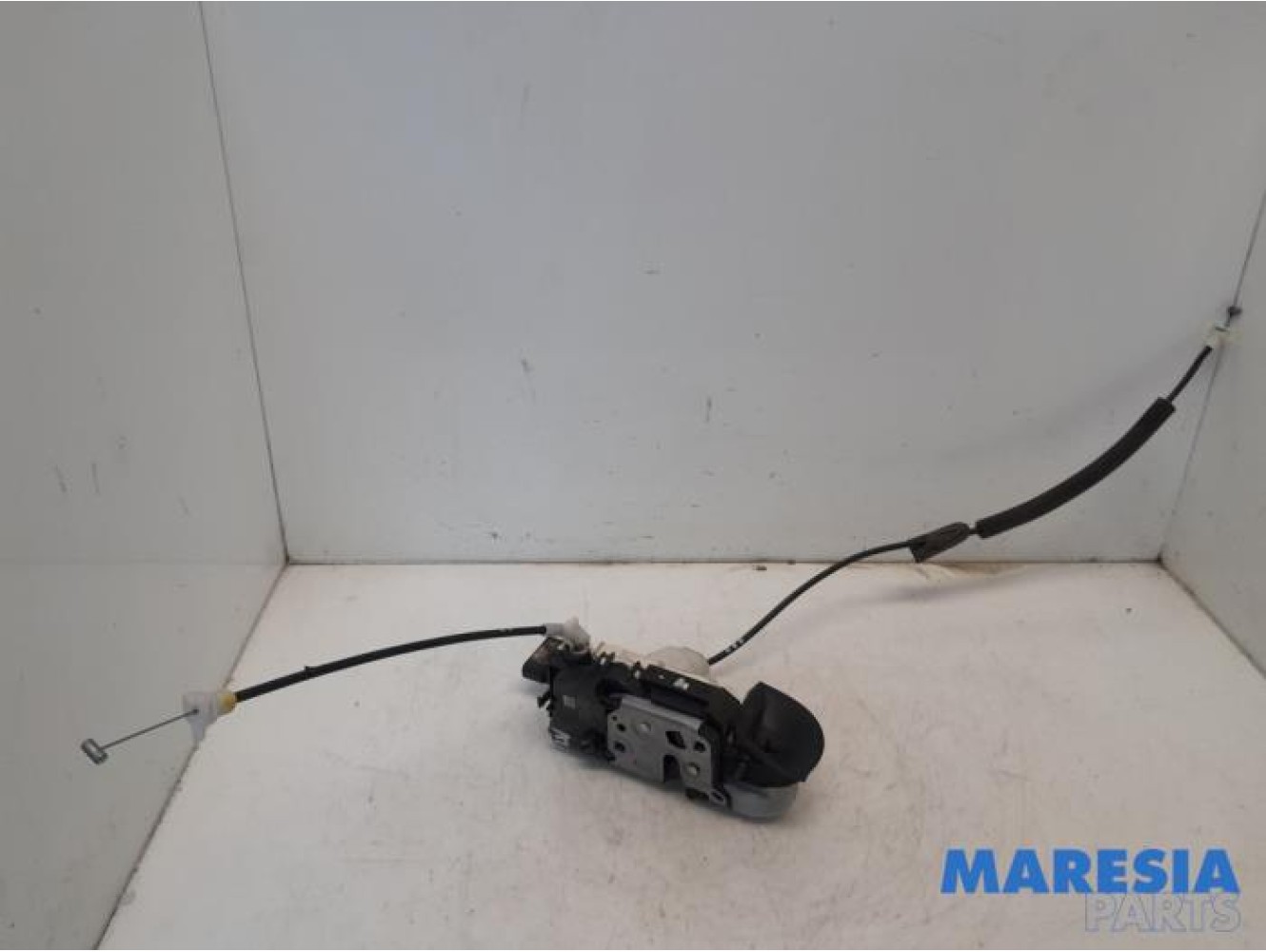 Peugeot - 3008 - Door lock mechanism 4-door, front left