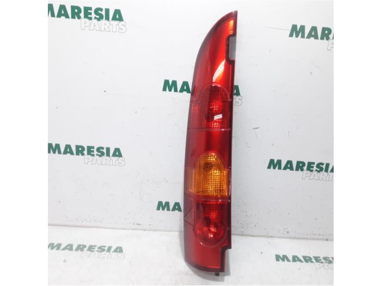 Renault - Kangoo - Achterlicht links