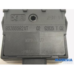 Peugeot - 3008 - AIH headlight switch
