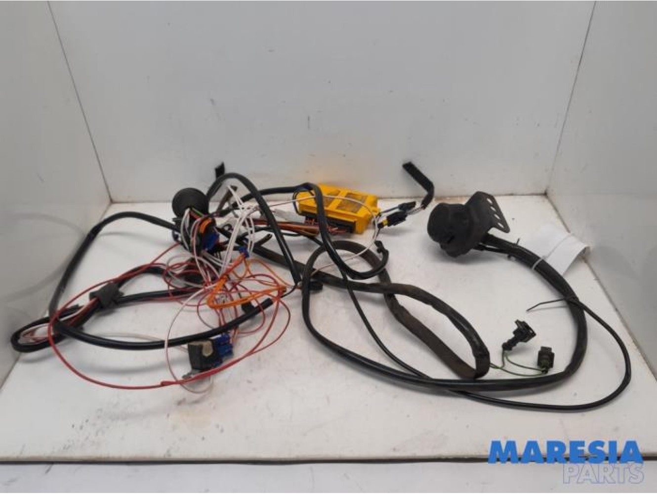 Renault - Scenic - Towbar wiring kit