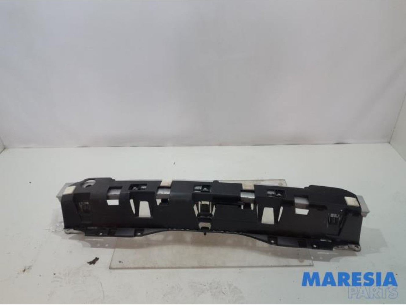 Citroen - C4 Picasso - Rear bumper frame