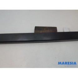 Peugeot - 3008 - Door sill left
