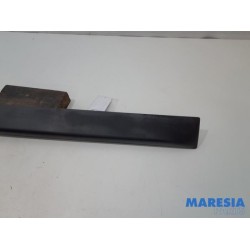 Peugeot - 3008 - Door sill left