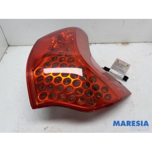 Peugeot - 3008 - Taillight, right