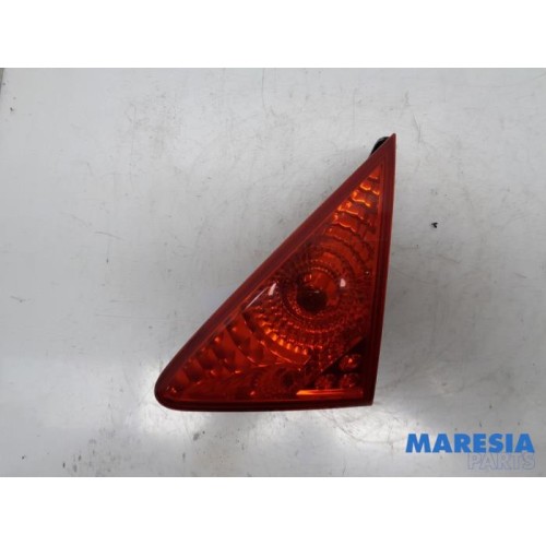 Peugeot - 3008 - Taillight, right