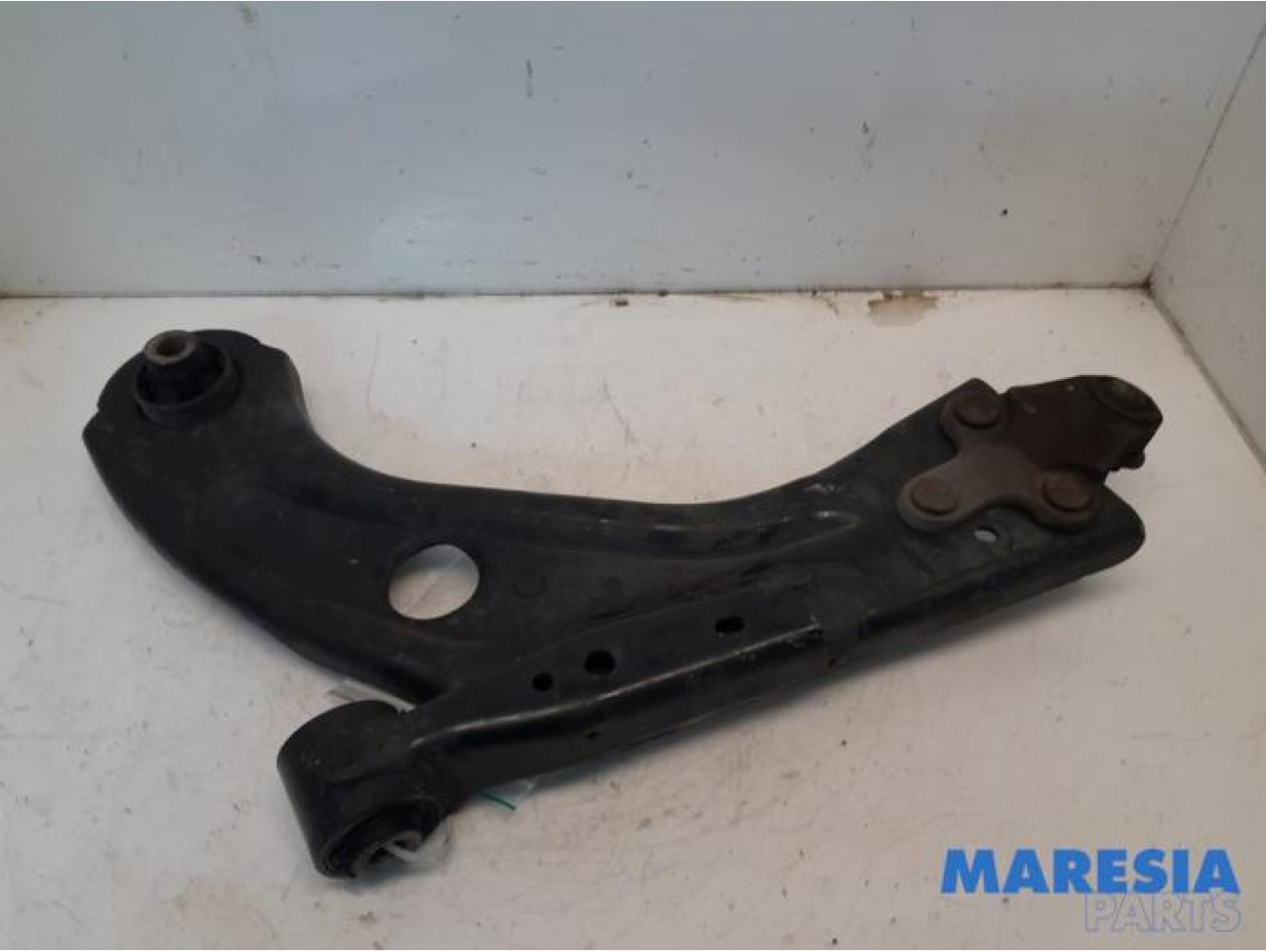 Citroen - C4 Picasso - Front lower wishbone, right