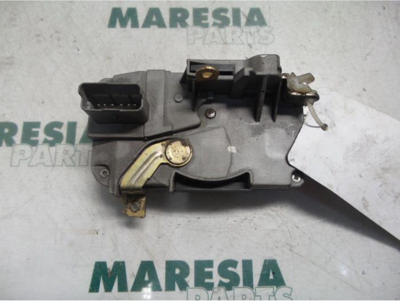 Citroen - C5 - Front door lock mechanism 4-door, right