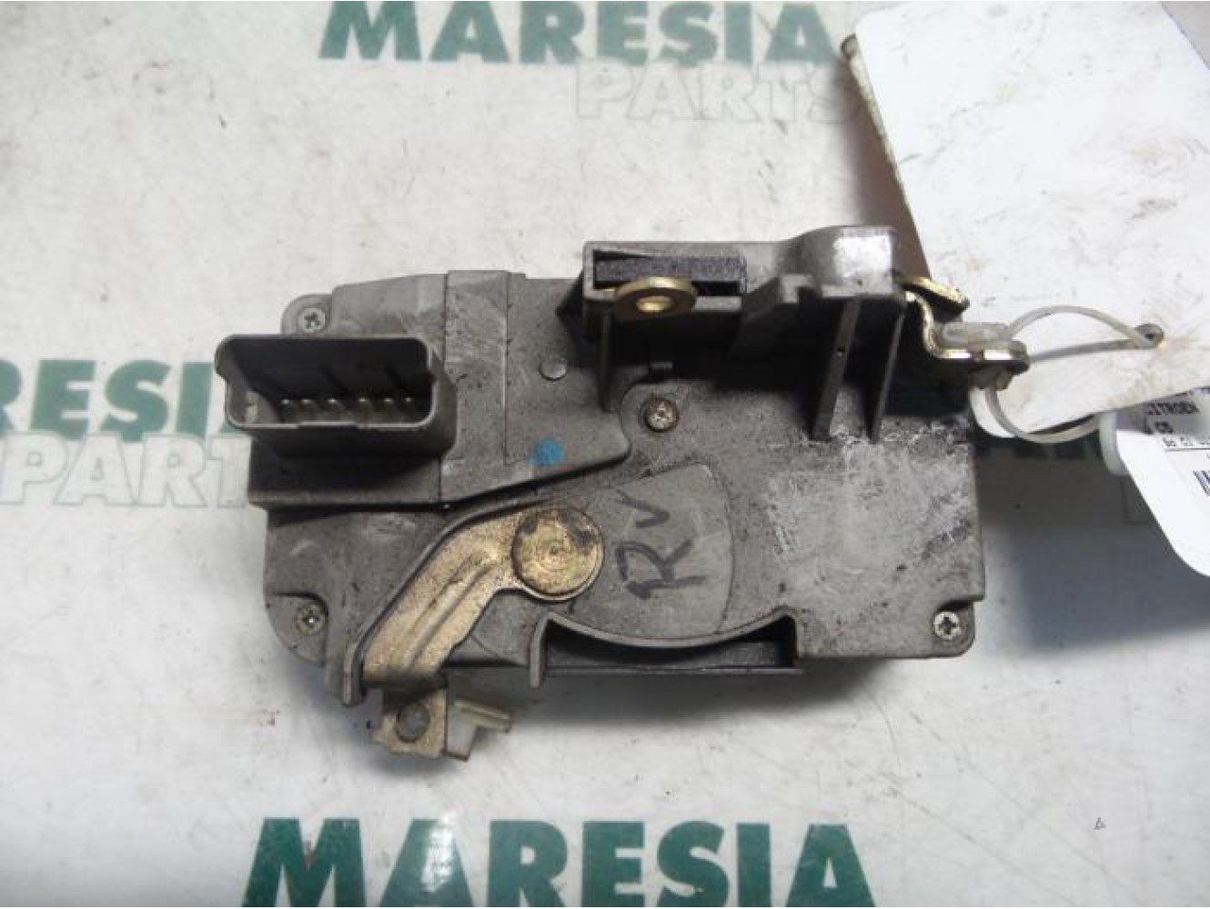 Citroen - C5 - Front door lock mechanism 4-door, right