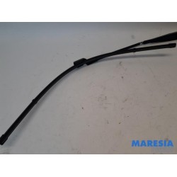 Citroen - C4 Picasso - Front wiper arm