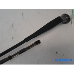 Citroen - C4 Picasso - Front wiper arm