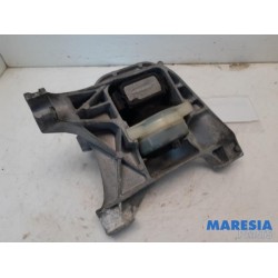 Citroen - C4 Picasso - Engine mount