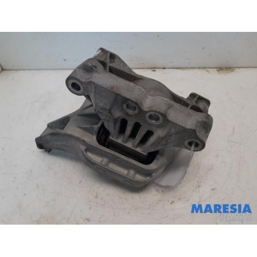 Citroen - C4 Picasso - Engine mount