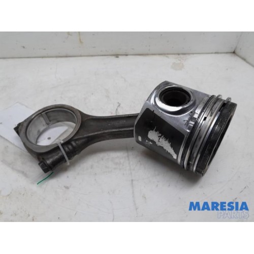 Peugeot - Boxer - Connecting rod