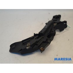Fiat - Ducato - Scheinwerferrahmen links