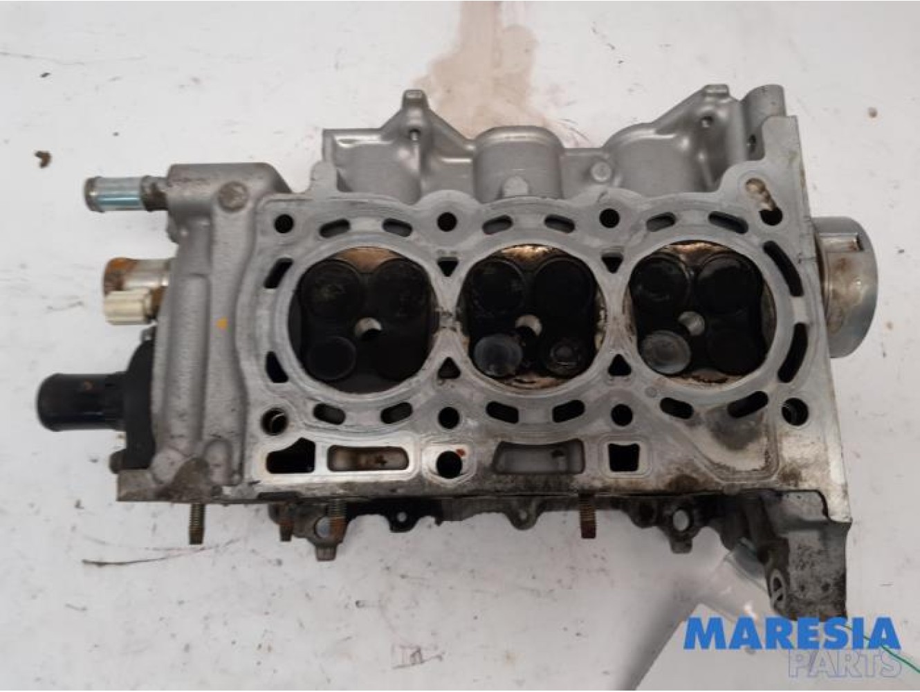 Peugeot - 107 - Cylinder head