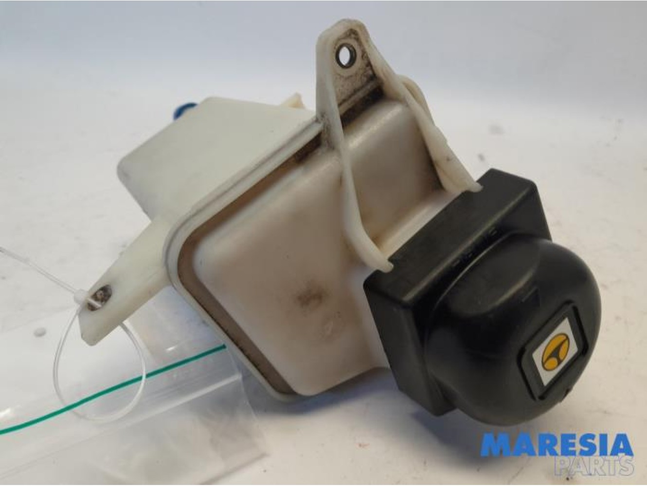 Fiat - Ducato - Power steering fluid reservoir