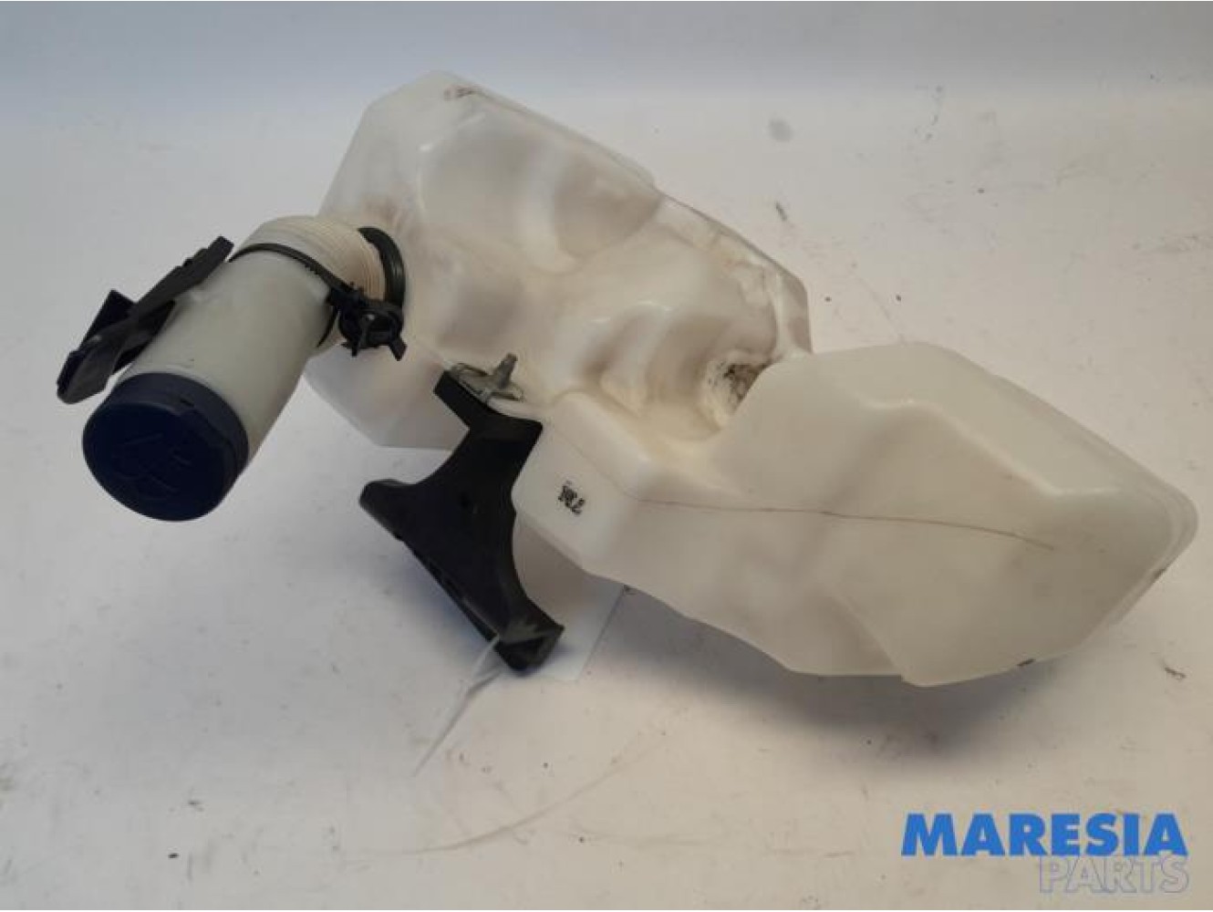 Fiat - Ducato - Front windscreen washer reservoir