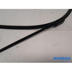 Peugeot - 3008 - Front wiper arm