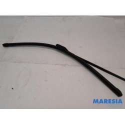 Peugeot - 3008 - Front wiper arm