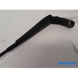 Peugeot - 3008 - Front wiper arm