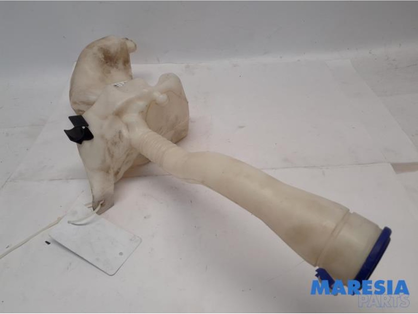 Peugeot - 3008 - Front windscreen washer reservoir