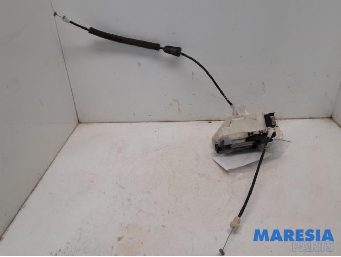 Peugeot - 3008 - Front door lock mechanism 4-door, right