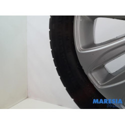 Opel - Karl - Sportvelgenset + banden