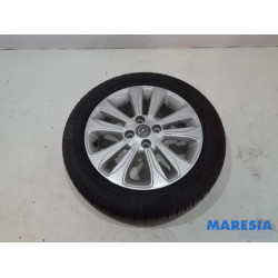Opel - Karl - Sportvelgenset + banden