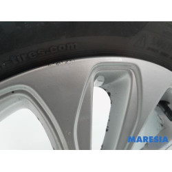 Opel - Karl - Sportvelgenset + banden