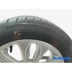 Opel - Karl - Sportvelgenset + banden