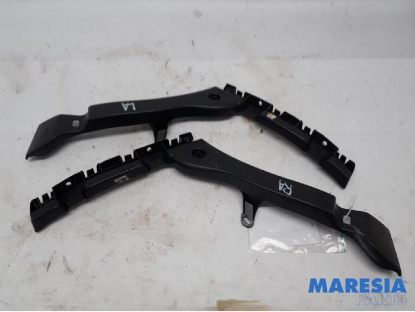 Peugeot - 3008 - Bumperframe achter