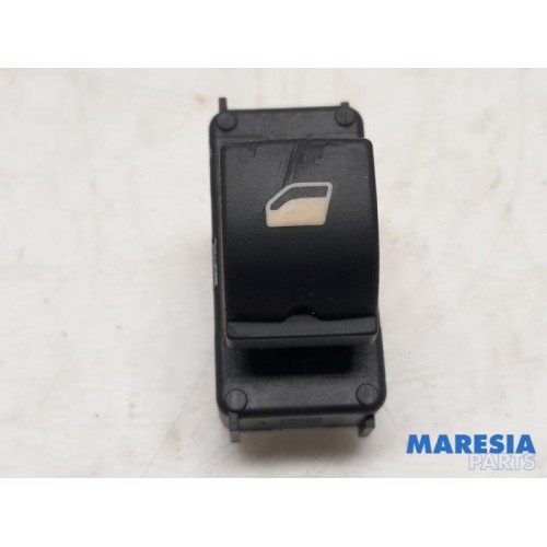 Peugeot - 3008 - Electric window switch