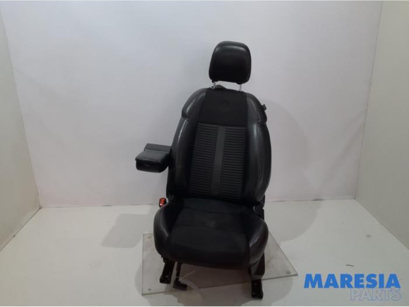 Alfa Romeo - Giulietta - Sitz links