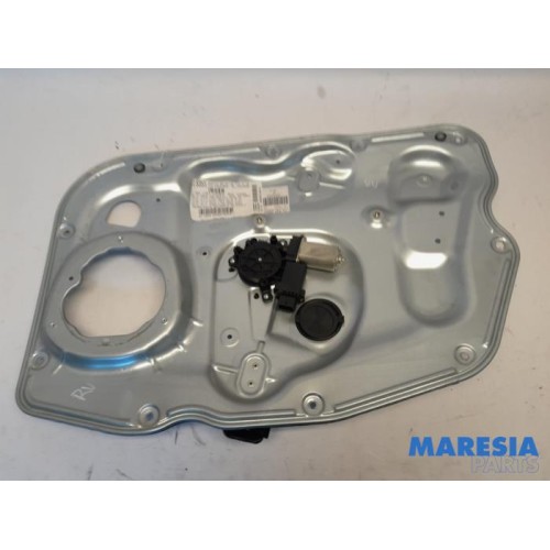 Alfa Romeo - Giulietta - Window mechanism 4-door, front right