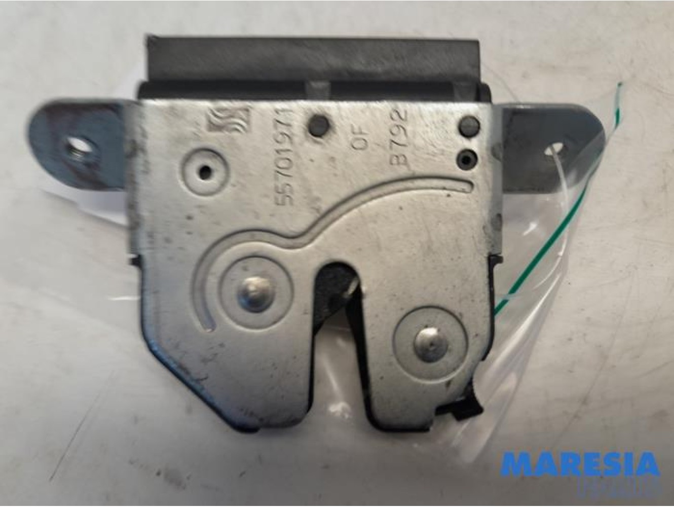 Alfa Romeo - Giulietta - Tailgate lock mechanism