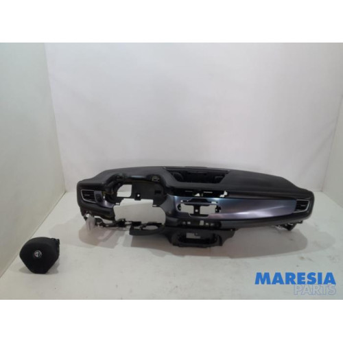 Alfa Romeo - Giulietta - Airbag set + dashboard