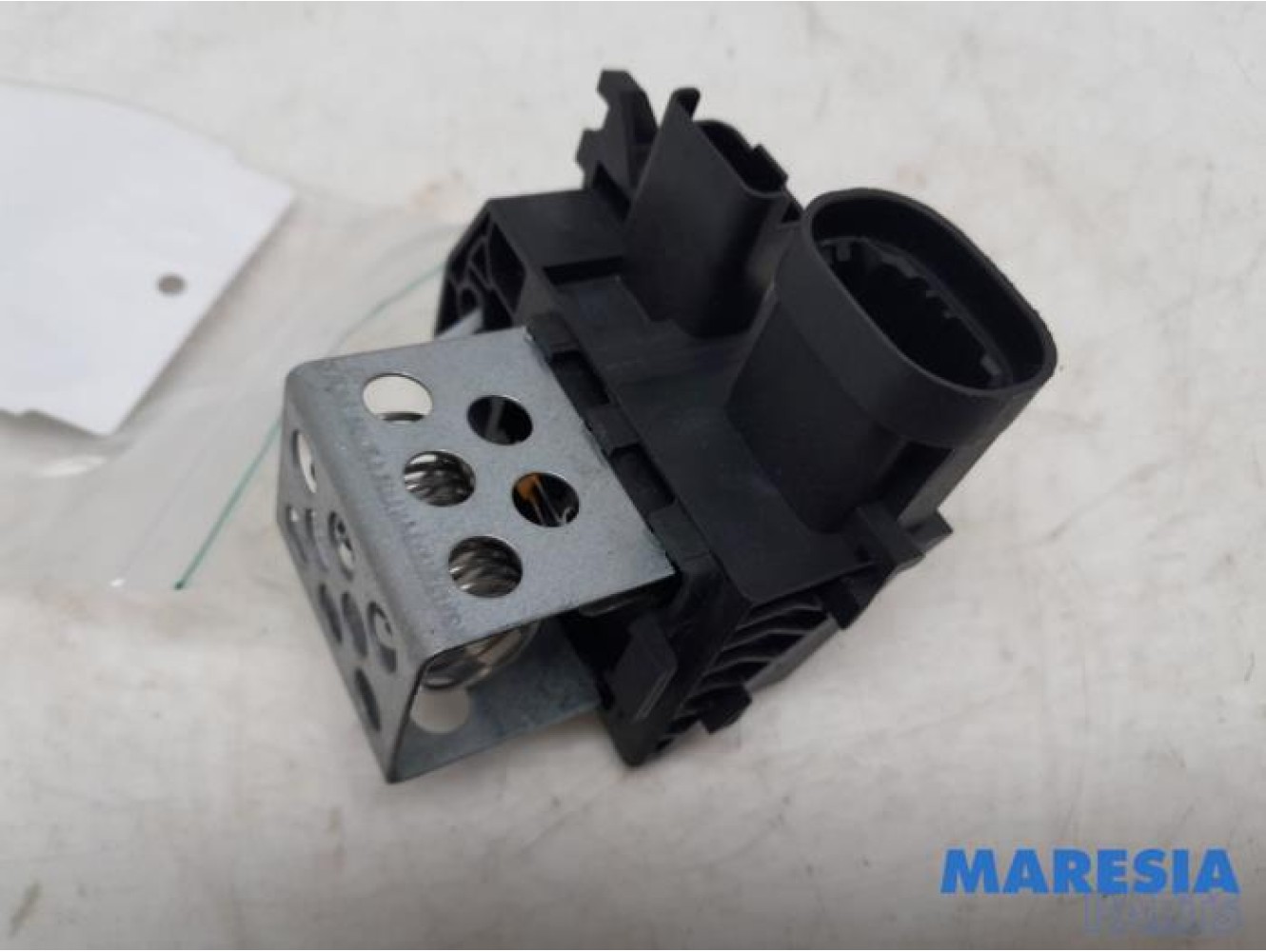 Citroen - C4 Picasso - Cooling fan resistor