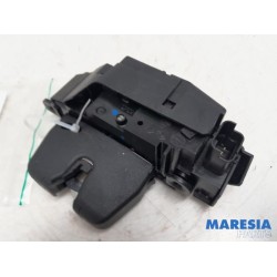Citroen - C4 Picasso - Tailgate lock mechanism