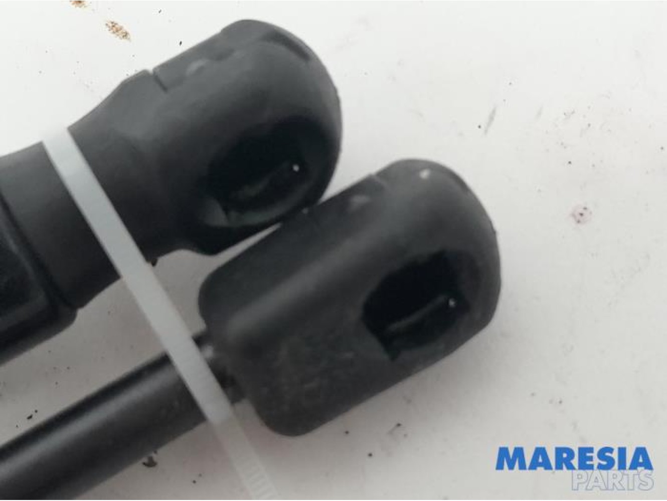 Citroen - C4 Picasso - Set of tailgate gas struts