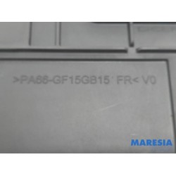 Citroen - C4 Picasso - Fuse box