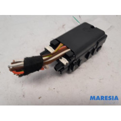 Citroen - C4 Picasso - Fuse box