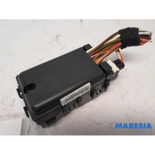 Citroen - C4 Picasso - Fuse box