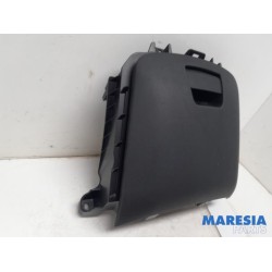 Citroen - C4 Picasso - Glovebox
